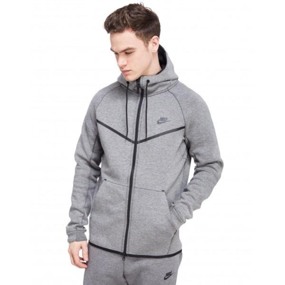 SOLD 🎈Nike Tech Fleece